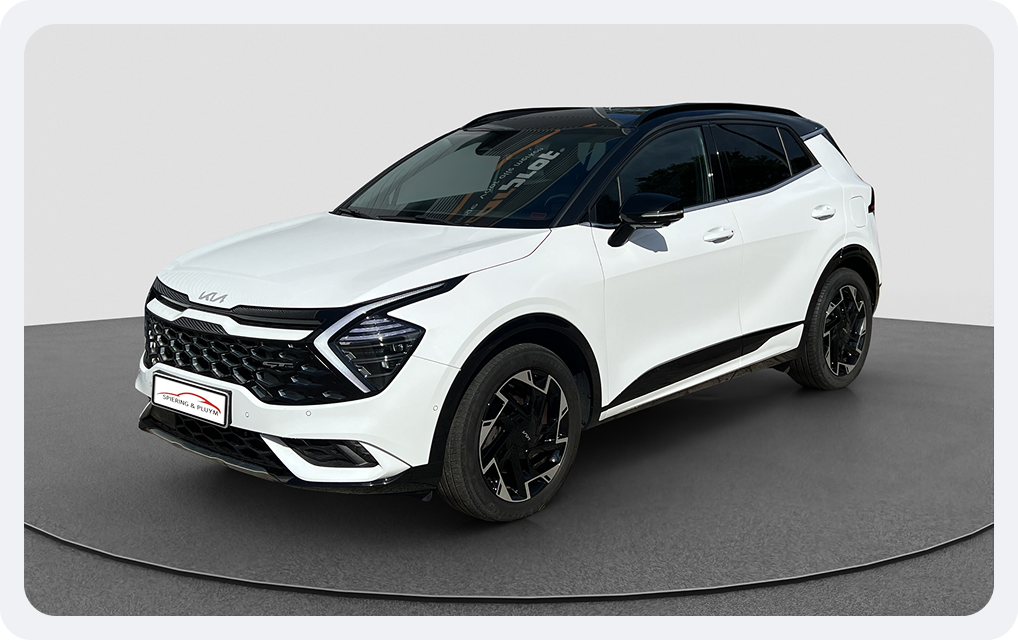 Kia Sportage on turntable platform